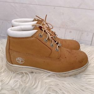 Timberland Size 7M Nellie 23346 Tan Waterproof Chukka Boots Flaw